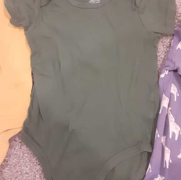 Carter's Onesies 18M Lot of 4 - Picture 4 of 10